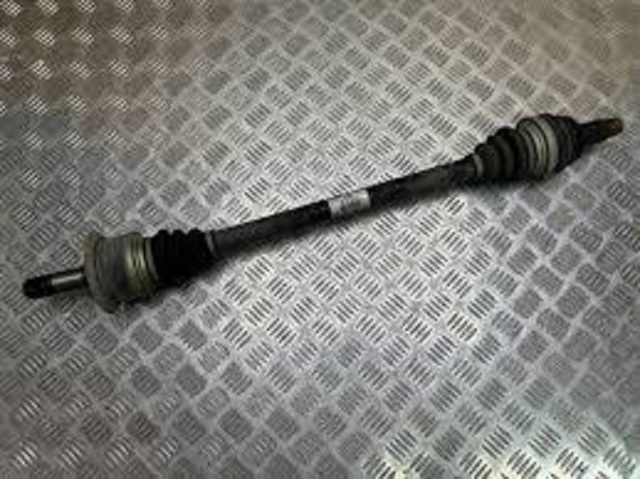 Піввісь задня, права 33207630184 BMW