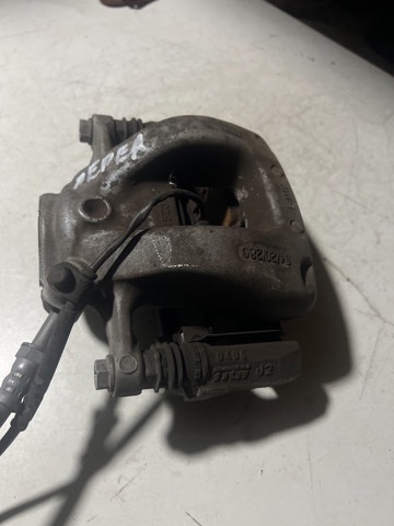 Супорт тормзной 34116860269 BMW