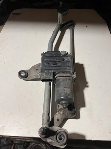 Трапеція щіток лобового скла 3AB955023 VAG