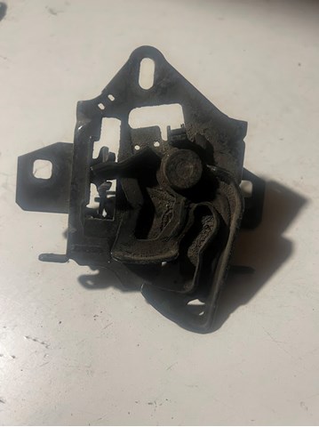 Замок кришки капота 3B0823509K VAG