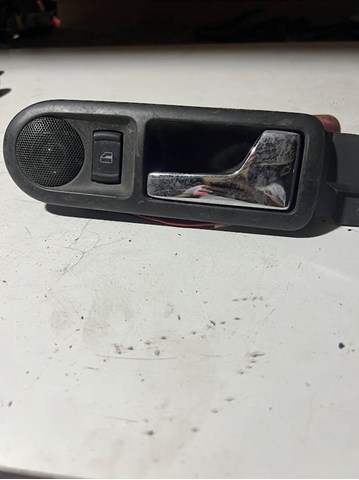 Ручка задніх дверей, внутрішня, права 3B0839114 VAG
