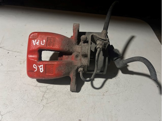 Супорт гальмівний задній правий 3C0615404 VAG