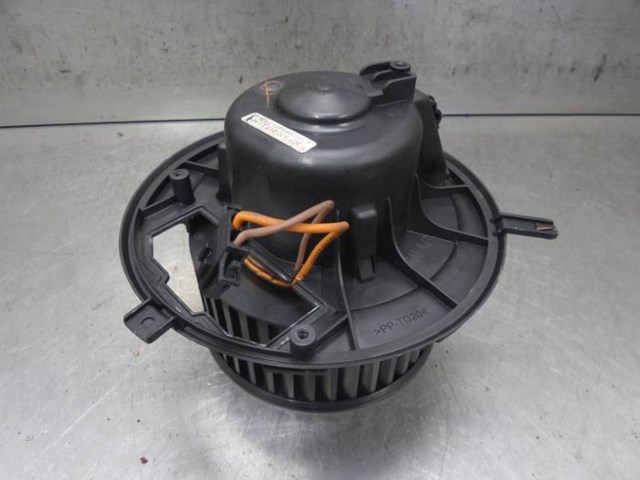 Мотор вентилятора печки (отопителя салона) 3C1820015L