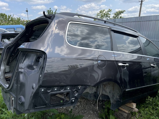 Крило праве заднє 3C9809844A VAG
