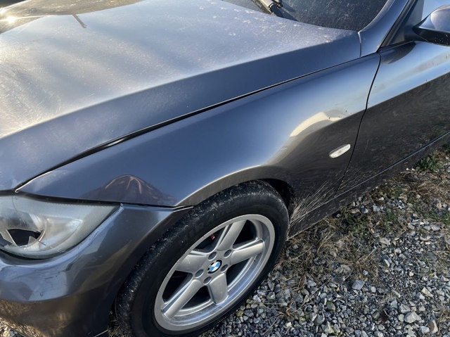 Бічна частина передня ліва 41357135679 BMW