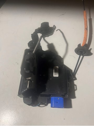 Замок передніх пасажирських дверей 4E2837016 VAG