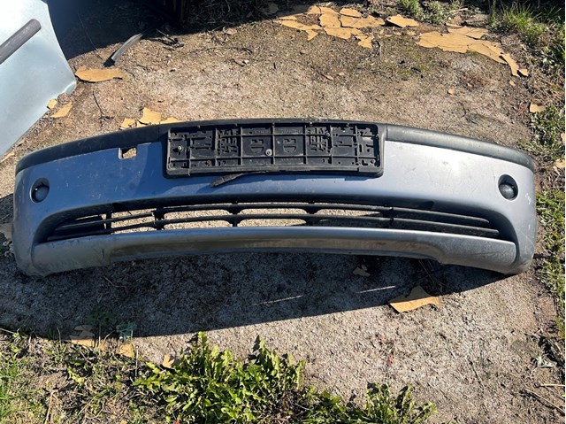 Бампер на авто 51117030586 BMW