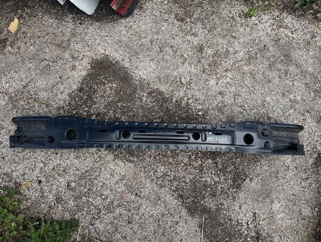 Шина бампера заднього 51127203976 BMW