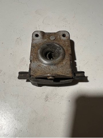 Запор капота (замок і привід замка капота) 51238203859 BMW