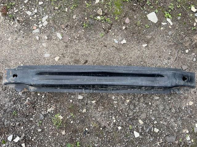 Буфер бампера заднього 561807305 VAG