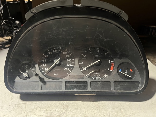 Спідометр 62118372354 BMW