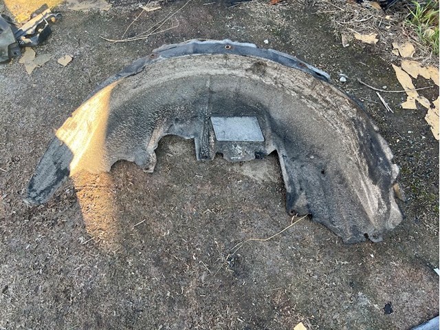 Підкрилок задній правий 6563730050 TOYOTA