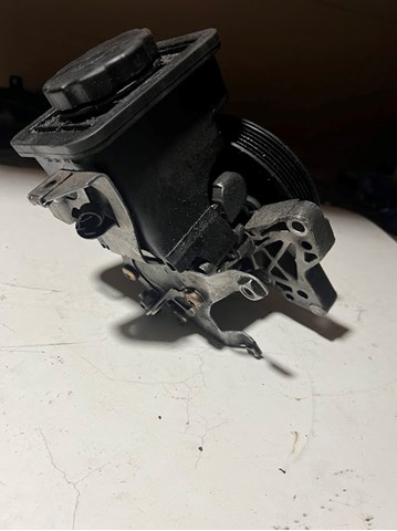 Насос кермового управління 6756575 BMW