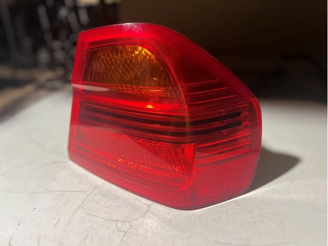 Фара задня права зовнішня 6937458 BMW