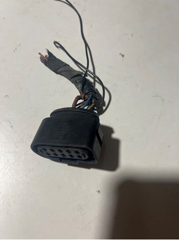 Провід фари 6R0973735 VAG