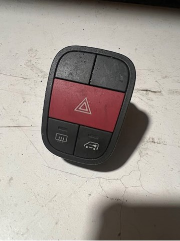 Аварійна кнопка 735461129 PEUGEOT