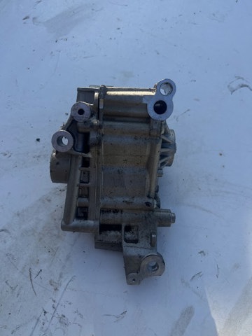 Помпа масляна 7613549 BMW