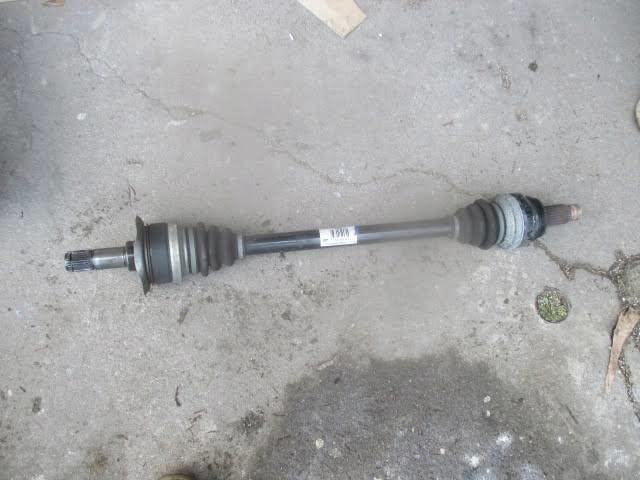 Піввісь задня, ліва 7630183 BMW