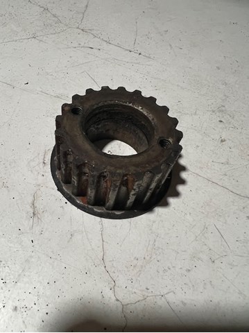 Зірка-шестерня приводу коленвалу двигуна 8200073935 RENAULT