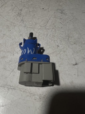 Вимикач сигналу гальмування 8T4T9G854AA FORD