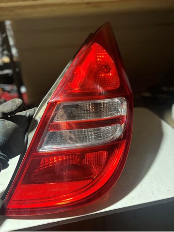 Ліхтар задній правий 924022L0 HYUNDAI
