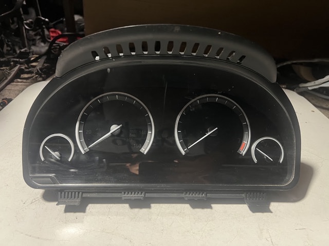Спідометр 9312038 BMW