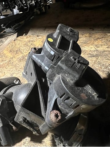Дросільна заслінка в зборі 9655971880 FORD