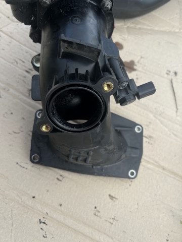 Патрубок дросельний A6510900028 MERCEDES
