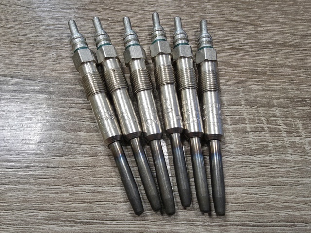 Свіча накалу N10579201 VAG