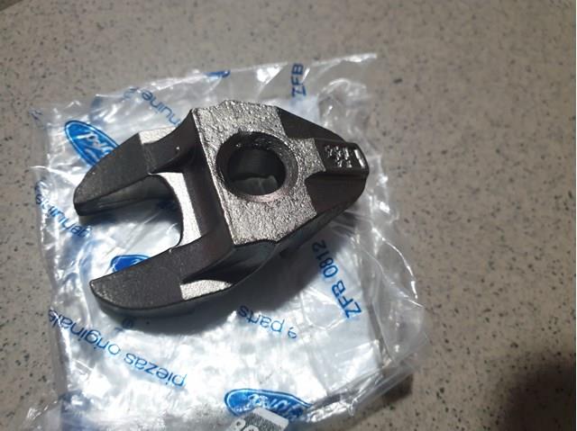 Кронштейт кріплення форсунки AV6Q9L535CA FORD