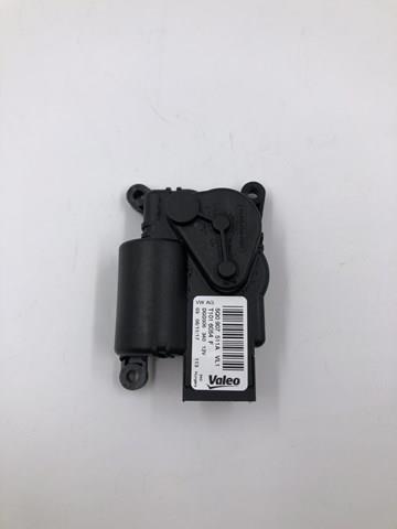 Мотор заслінки печі 5Q0907511A VAG