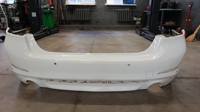 Буфер (бампер) задній 51127475601 BMW