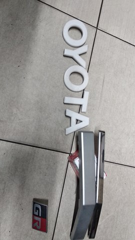 Решітка 53101WY070 TOYOTA
