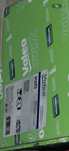 Компресор кліматичної установки 813372 VALEO