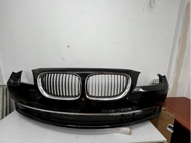 Буфер (бампер) передній 51112152301 BMW