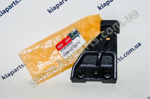 Кронштейн подушки (опори) двигуна, правої 218252P200 HYUNDAI