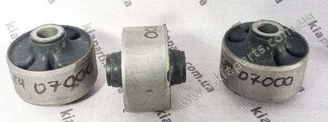 Сайлентблок переднього нижнього важеля 5455107000 PH
