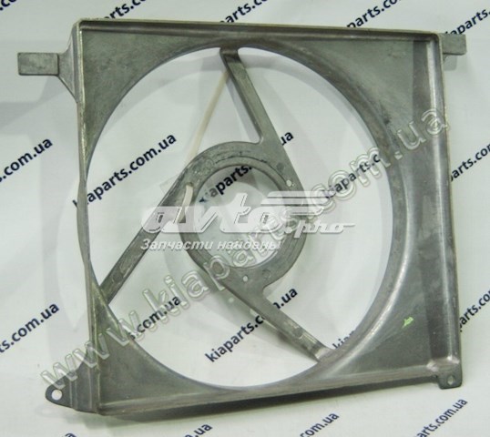 Дифузор (кожух) радіатора охолодження 90299558 GM