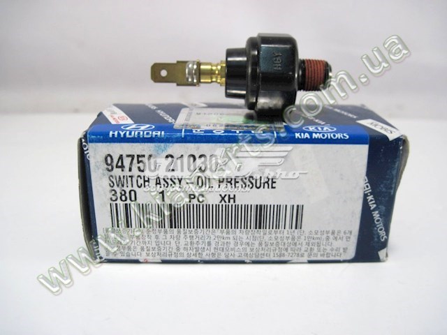 Датчик тиску масла двигуна Хендай Ай 10