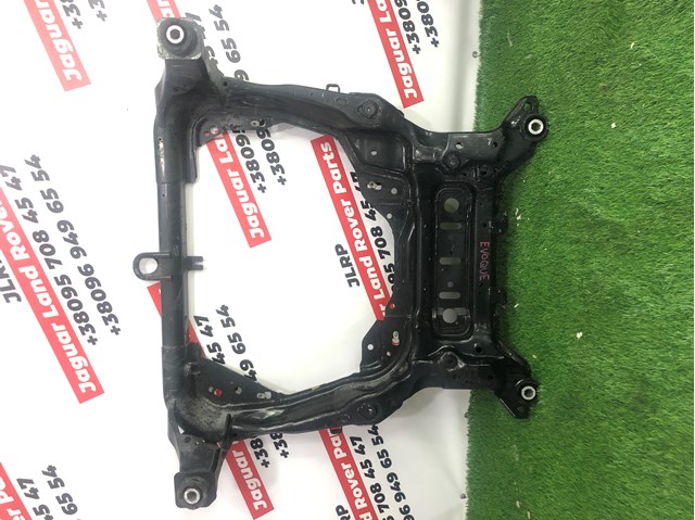 Передня балка LR047361 LAND ROVER