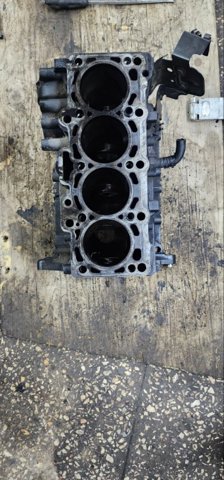 Блок двигуна 03L103011AP VAG