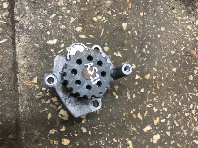 Водяний насос Фольксваген Крафтер 30-35