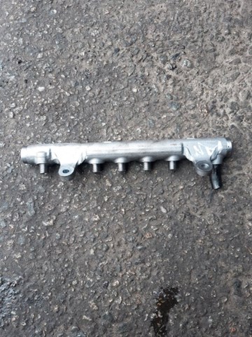 Розподільник палива 03L130089A VAG
