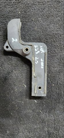 Кришка двигуна передня 13573AA091 SUBARU