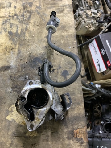 Насос вакуумний 146505272R RENAULT