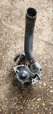 Насос охолодження 21111AA450 SUBARU