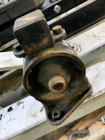 Подушка (опора) двигуна, передня 219102B100 HYUNDAI