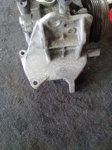 Кронштейн компресора кондиціонера 23950AA020 SUBARU