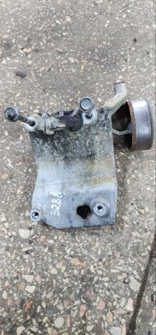 Кронштейн компресора кондиціонера 23950AA070 SUBARU