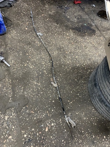 Трос ручника задній правий 26051FJ020 SUBARU
